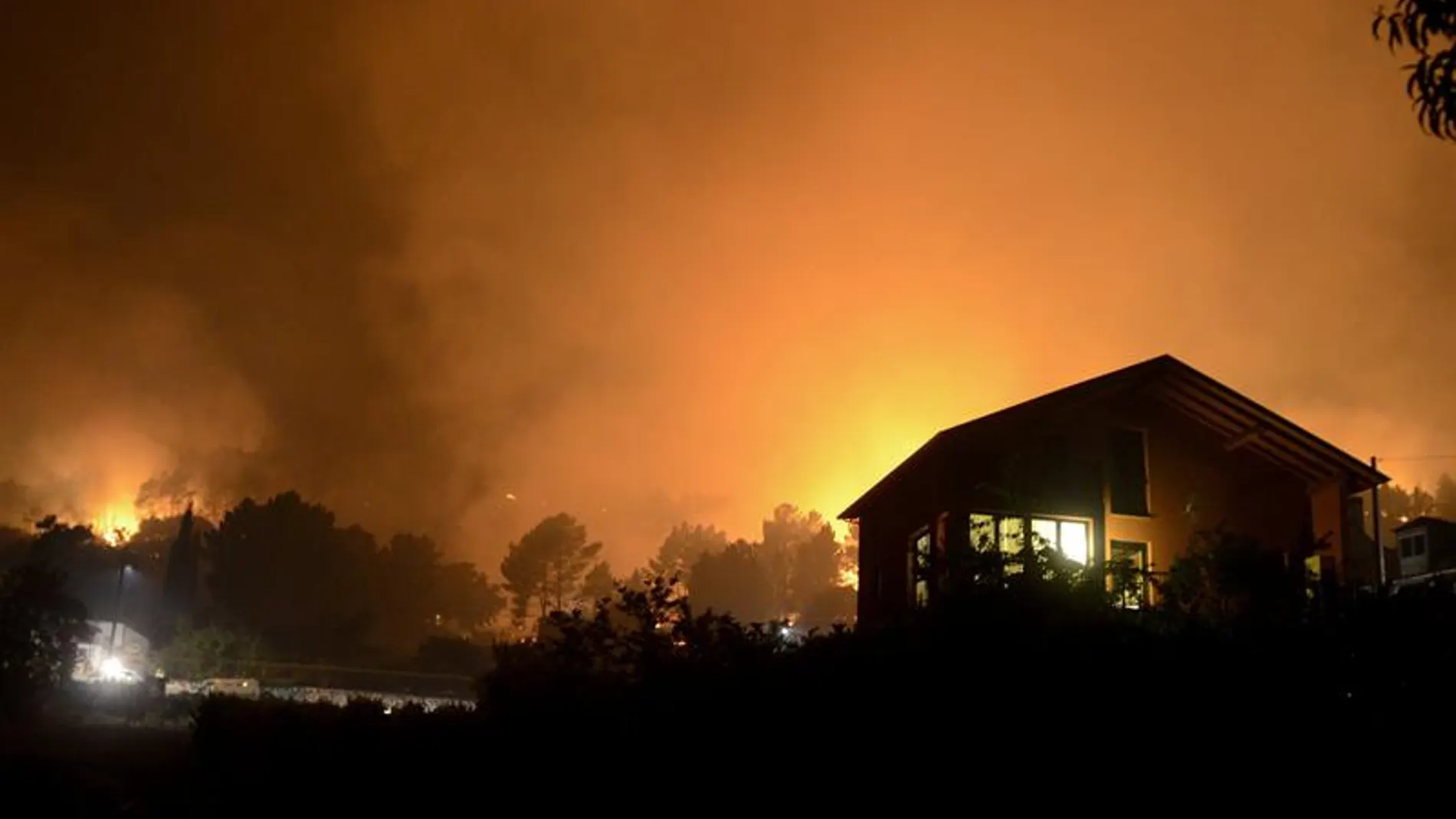 Imagen del incendio forestal Imagen del incendio forestal