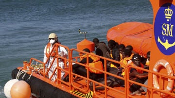 Rescatan 59 inmigrantes en nueve pateras (Archivo)