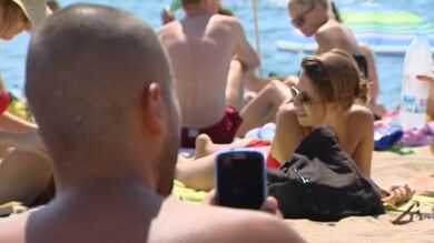 Se disparan los casos de voyerismo con smartphones en las playas