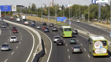 Tráfico fluido y tranquilidad en el inicio de la operación especial del puente de agosto