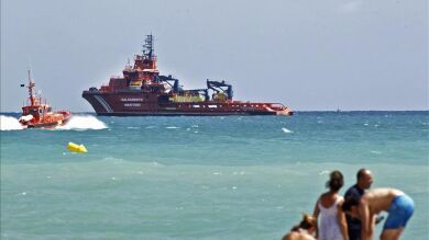 Hallan el cadáver de un hombre flotando en una playa en Alcossebre