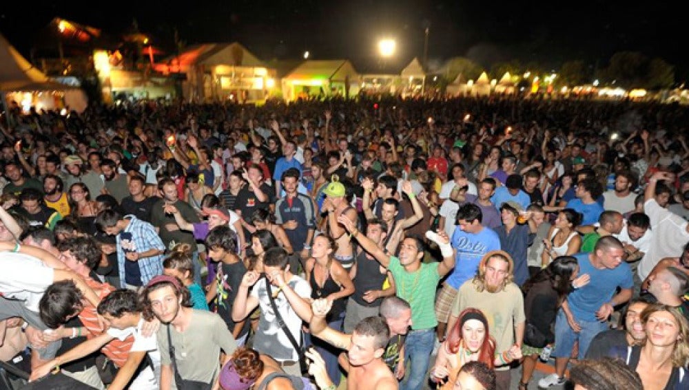 Asistentes al Rototom Sunsplash