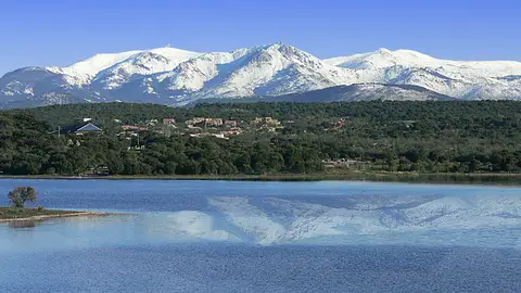 El embalse de Valmayor El embalse de Valmayor