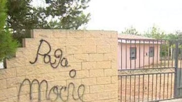 Pintada en la valla de la casa de Sagunto