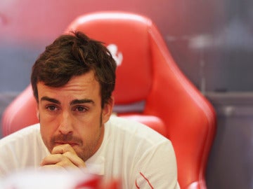 Fernando Alonso, concentrado