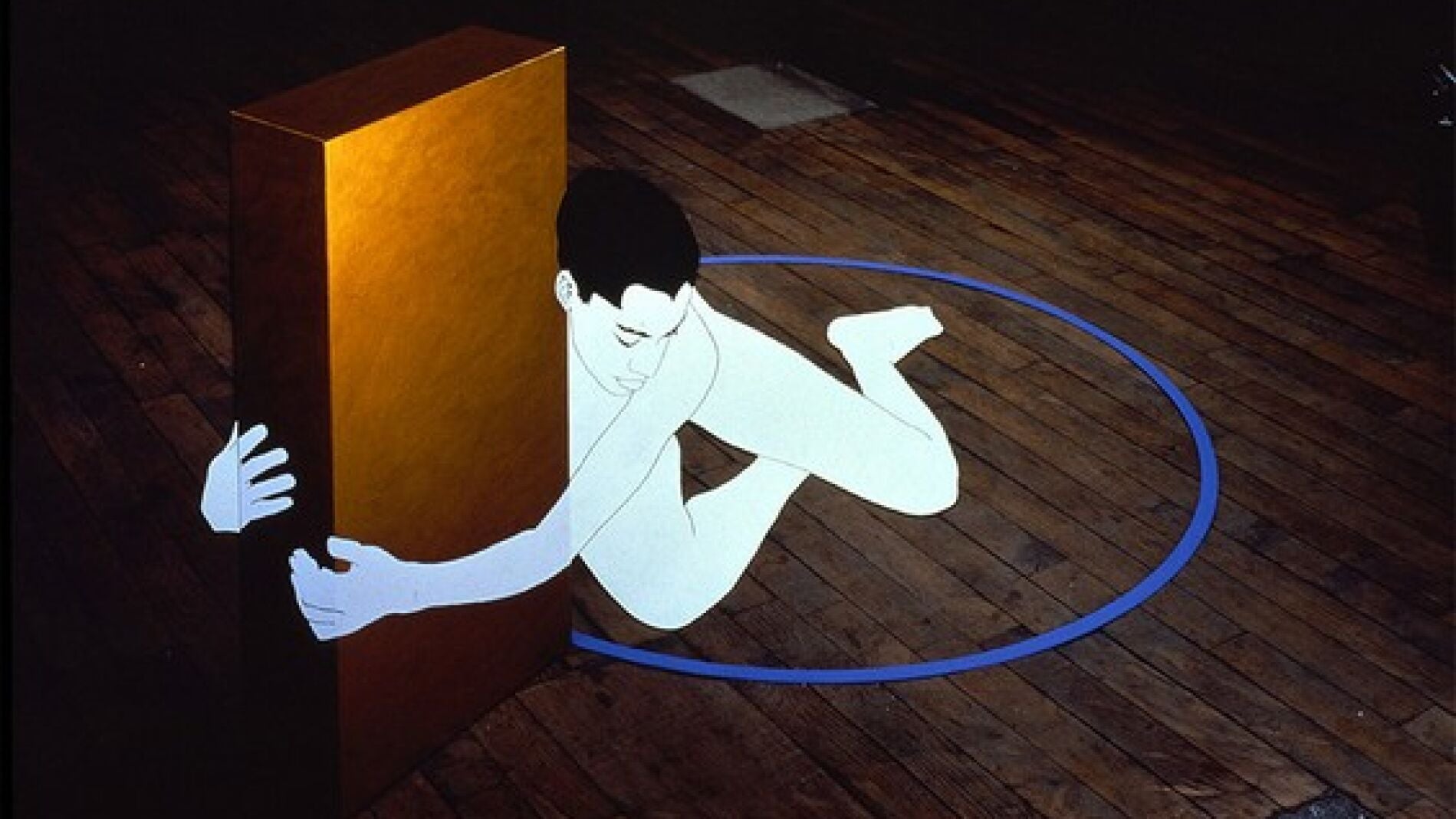 Hombre abrazado (perspectiva)