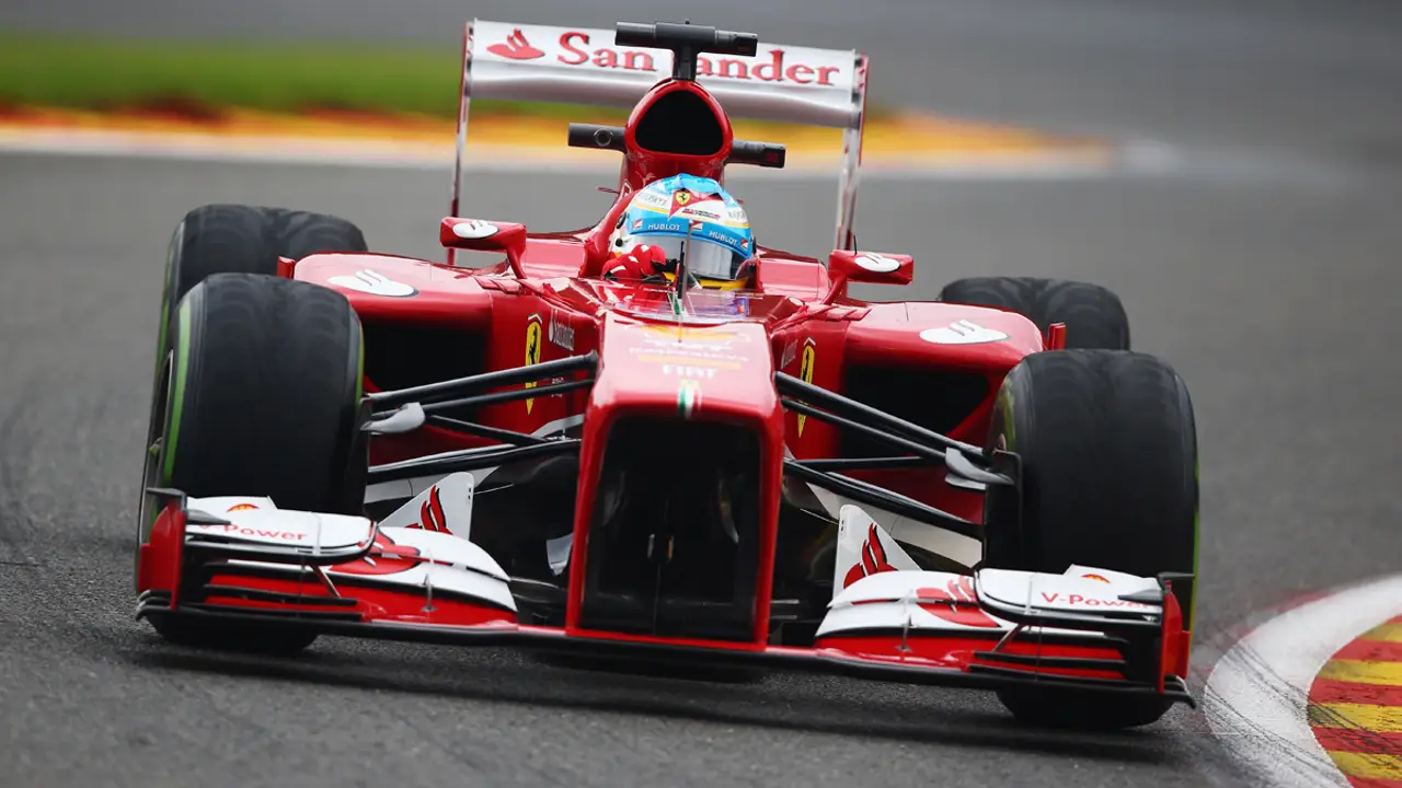 Alonso regresa con fuerza y logra el mejor tiempo en los Libres 1 del GP de Bélgica