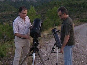 Dos astrónomos en el Parque de Chera
