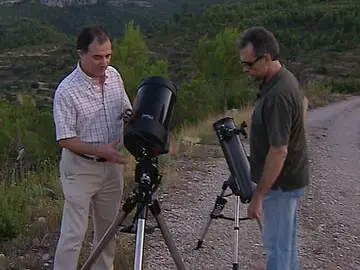 Dos astrónomos en el Parque de Chera Dos astrónomos en el Parque de Chera