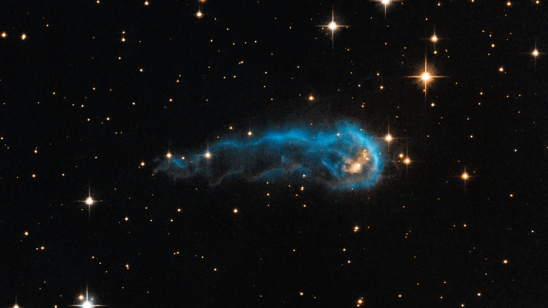 El telescopio espacial Hubble observa una 'oruga cósmica' El telescopio espacial Hubble observa una 'oruga cósmica'