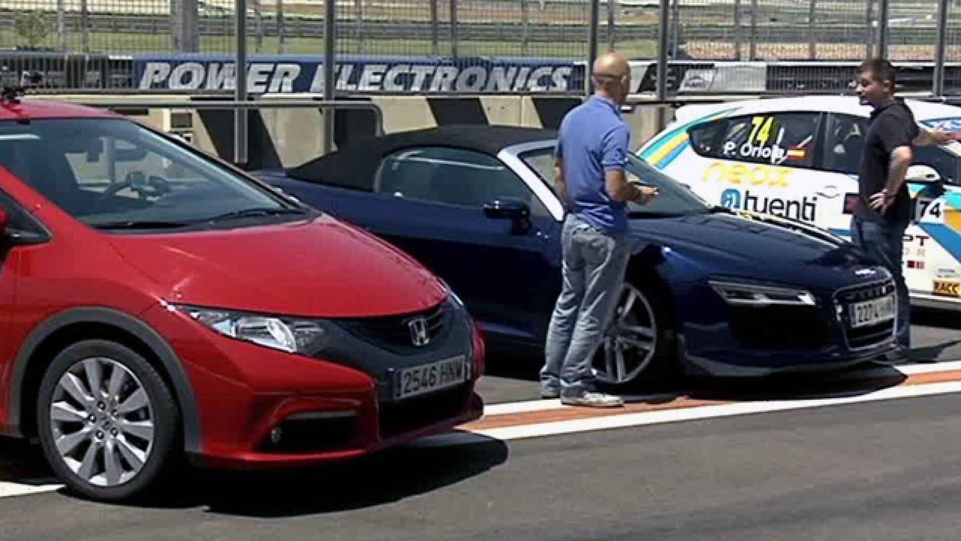 Lobato y Cuquerella comparan coches con un F1