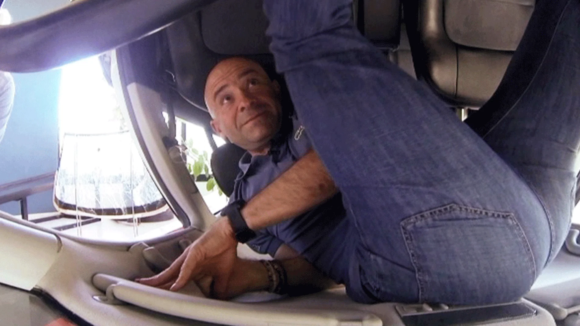 Antonio Lobato se somete a una dura prueba en 'Safety Car'
