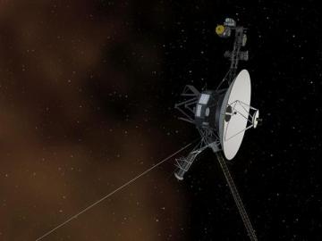 La nave espacial de la NASA Voyager 1entrando en el espacio interestelar