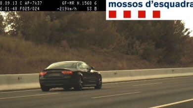 Denuncian a un conductor que circulaba a 219 km/h en una autopista de Girona