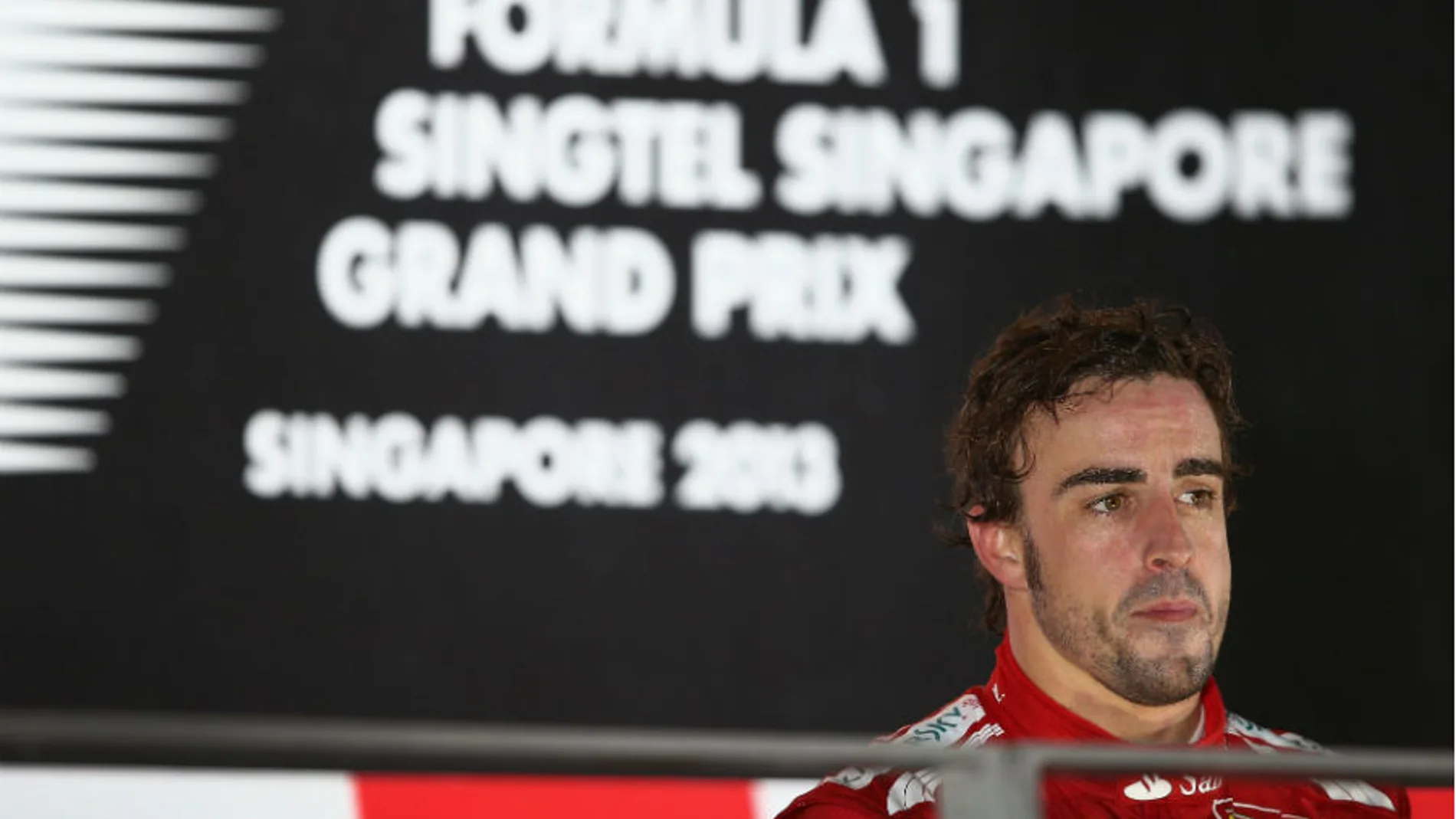 Alonso en el podio singapurense