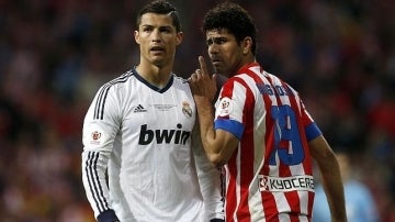 Cristiano Ronaldo y Diego Costa discuten una jugada