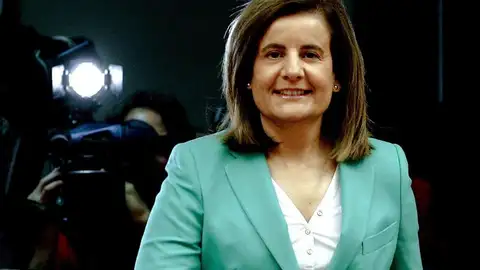 Fátima Báñez antes de la comparecencia Fátima Báñez antes de la comparecencia