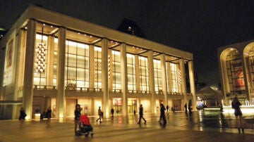 Fachada de la City Ópera de Nueva York.