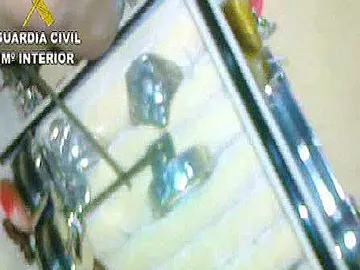 Los ladrones detenidos grabaron sin querer las imágenes de sus robos Los ladrones detenidos grabaron sin querer las imágenes de sus robos