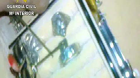 Los ladrones detenidos grabaron sin querer las imágenes de sus robos Los ladrones detenidos grabaron sin querer las imágenes de sus robos