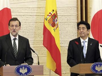 Rajoy y el primer ministro de japonés, Shinzo Abe