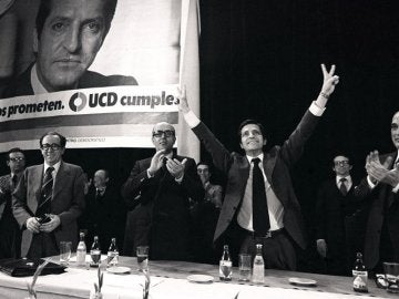 Adolfo Suárez en un acto de UCD