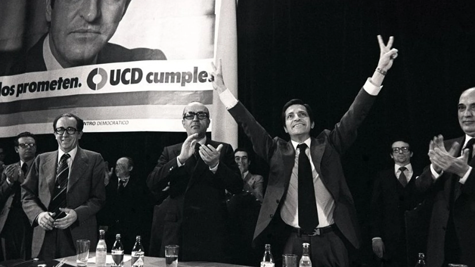 Adolfo Suárez en un acto de UCD