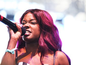 Azealia Banks durante un concierto