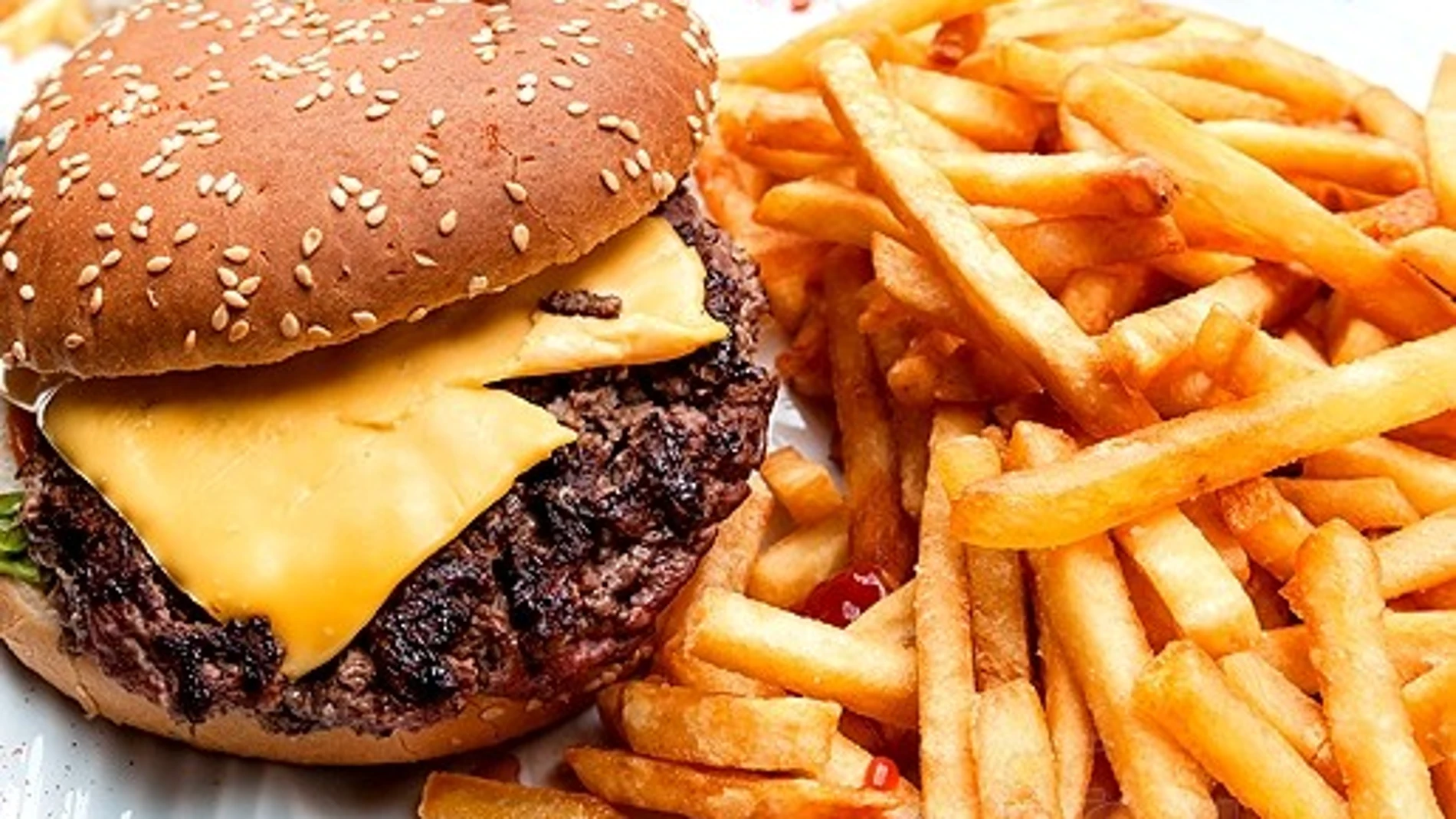 Hamburguesa con patatas Hamburguesa con patatas