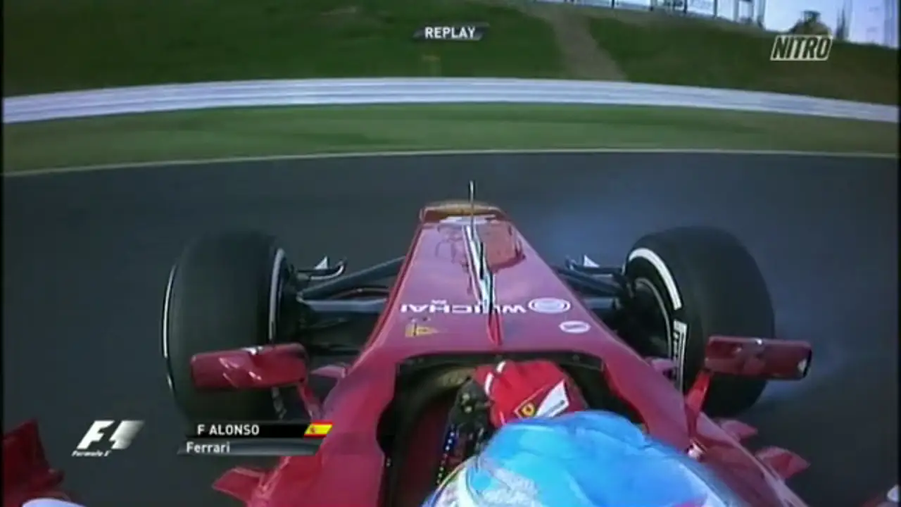 Trompo de Alonso en los Libres 2 de Suzuka