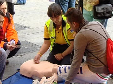 Práctica de una resucitación cardiopulmonal