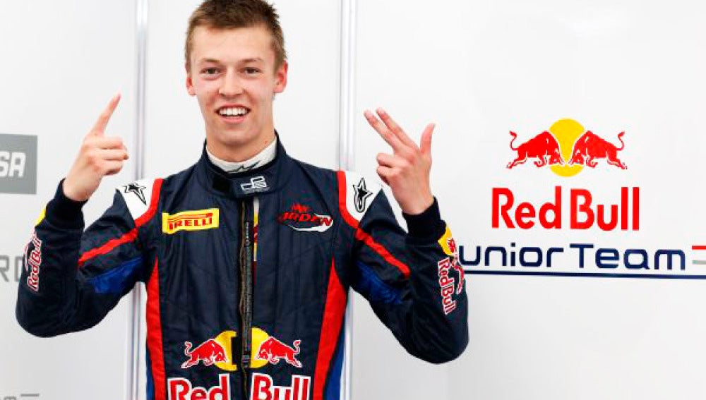 Daniil Kvyat reemplazará a Daniel Ricciardo en Toro Rosso.