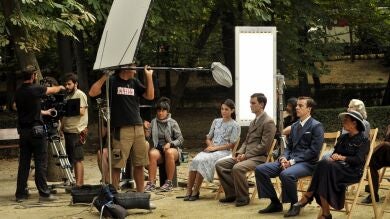 Las imágenes del rodaje del primer capítulo de 'El tiempo entre costuras'
