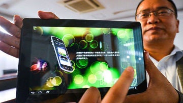 Científicos chinos crean tabletas electrónicas en tres dimensiones sin gafas