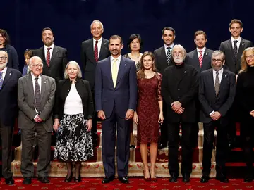 Foto de familia de los Premios Príncipe de Asturias Foto de familia de los Premios Príncipe de Asturias