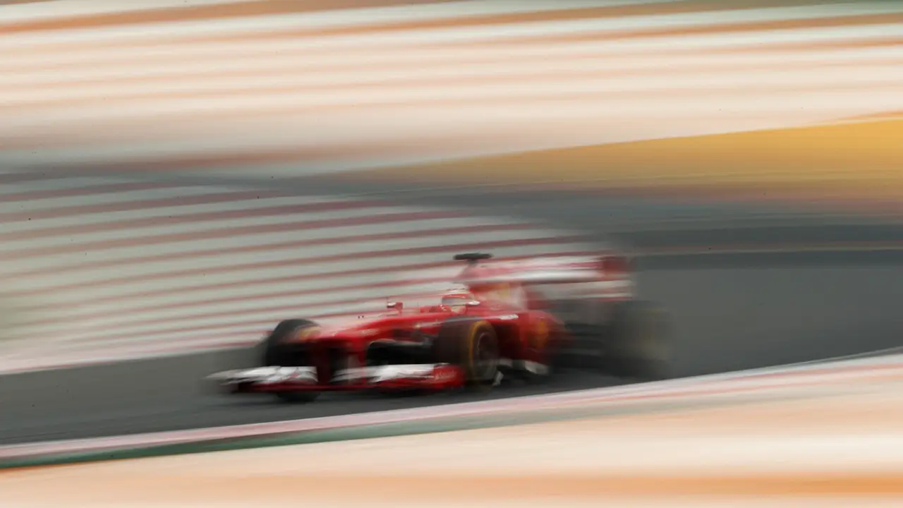 Alonso partirá octavo en el GP de India; Vettel, desde la pole