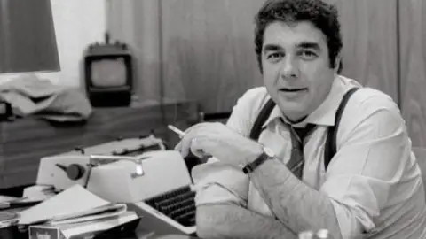 Manuel Martín Ferrand Manuel Martín Ferrand