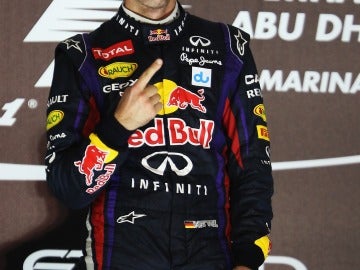 Vettel vence en Abu Dabi