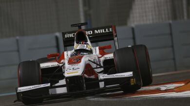 Clos despide la GP2 2013 con un segundo puesto en Yas Marina en el triunfo de Calado