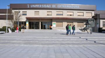  Extremadura asumirá el coste de la beca Erasmus que el Gobierno central ha retirado