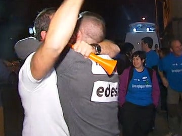 Trabajadores de Edesa celebran salvar su empleo