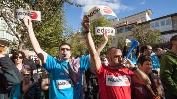 Trabajadores de Fagor protestan por el cierre