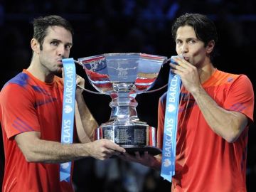 Marrero y Verdasco, con la copa