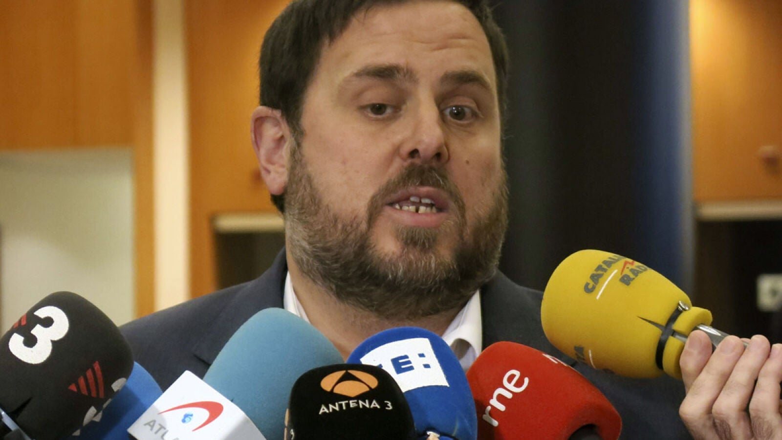 Junqueras amenaza al Estado con parar la economía catalana una semana