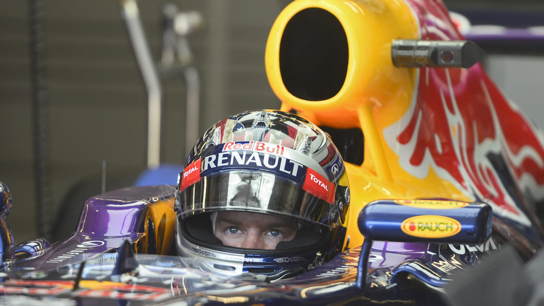 Vettel, en el cockpit del RB9
