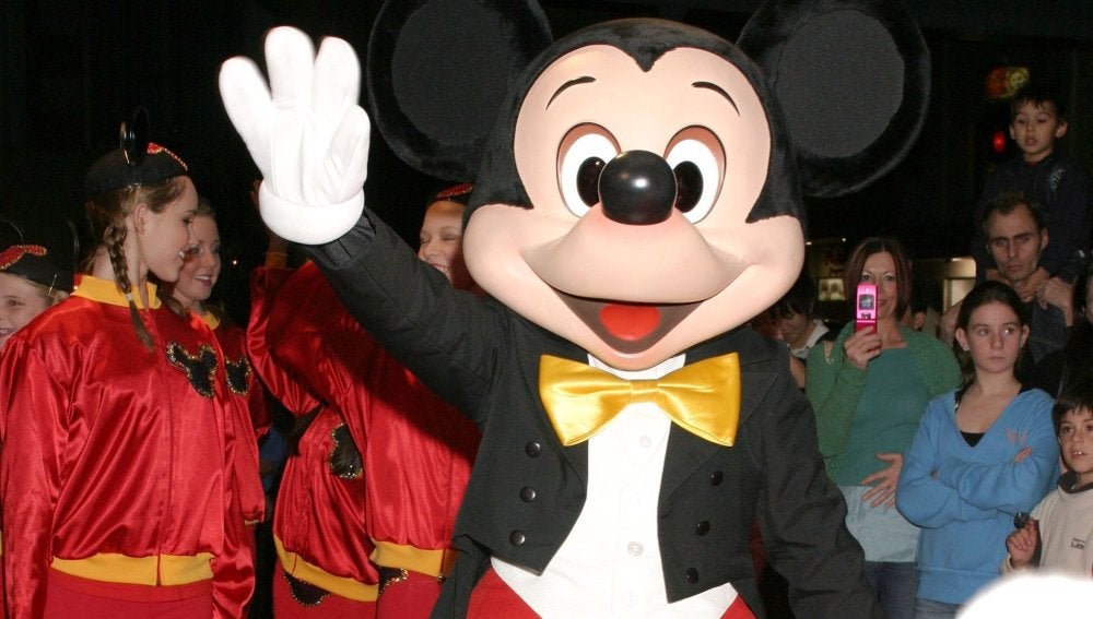 Mickey Mouse cumple años