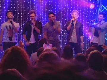 Jeco canta con Auryn en 'La Gloria' Jeco canta con Auryn en 'La Gloria'