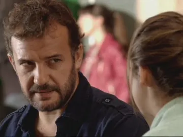 Juanjo le dice a Paula que se marcha a Argentina Juanjo le dice a Paula que se marcha a Argentina