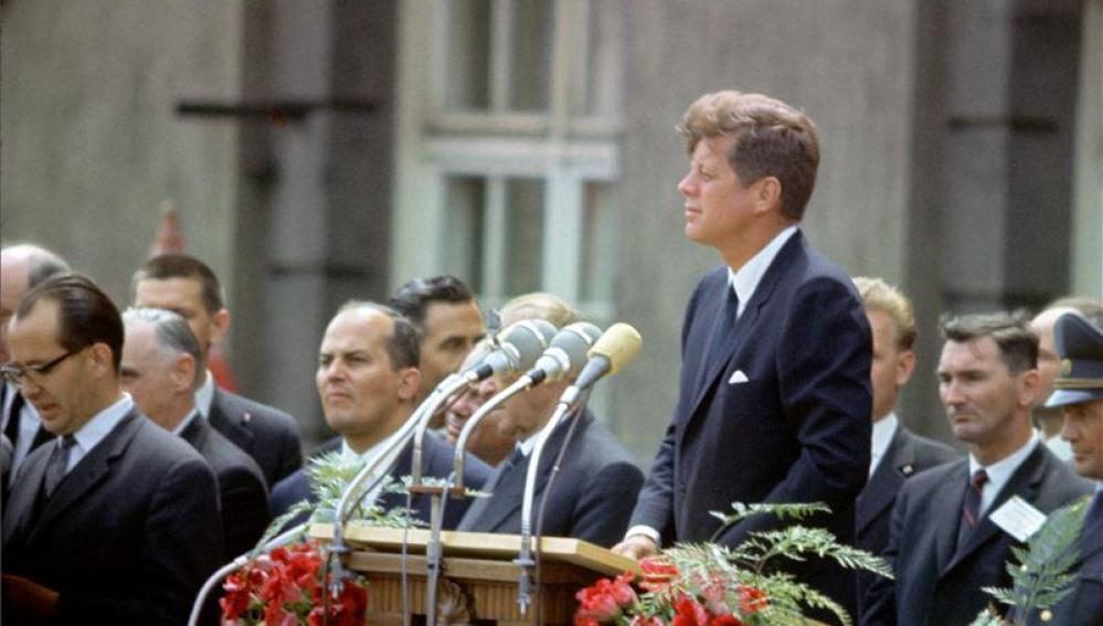 John F. Kennedy pronuncia su famoso discurso en Berlín, junio de 1963
