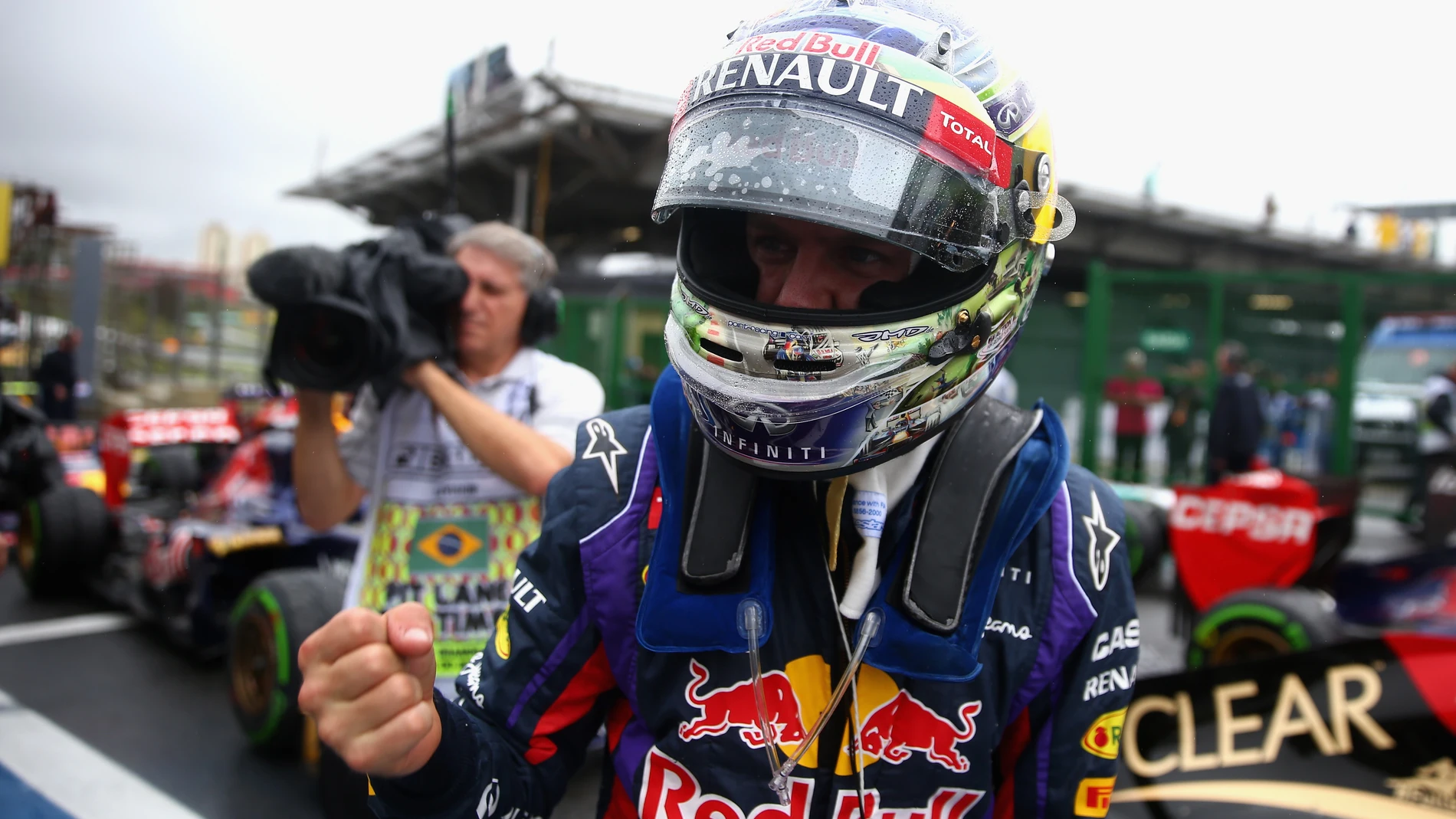 Vettel celebra la pole